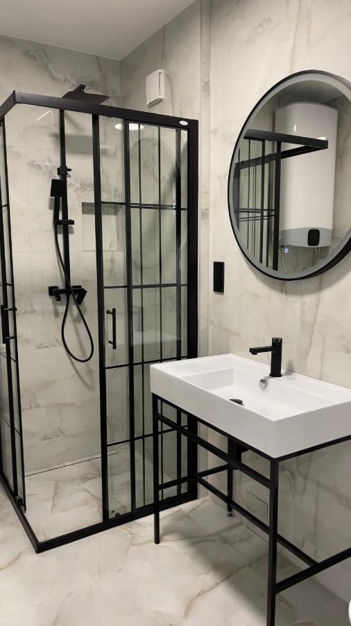 Appartamento Apartman Lux Zepce Esterno foto